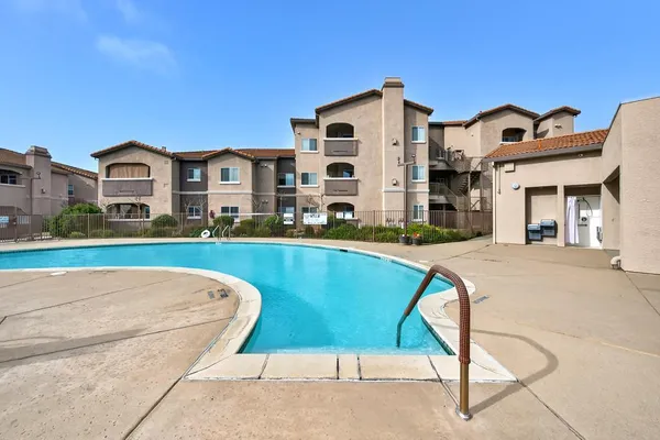 $342,000 | 10001 Woodcreek Oaks Boulevard, Unit 1513, Roseville, CA 95747