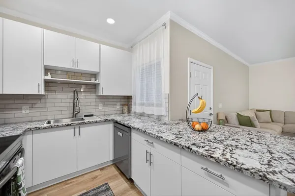 $342,000 | 10001 Woodcreek Oaks Boulevard, Unit 1513, Roseville, CA 95747