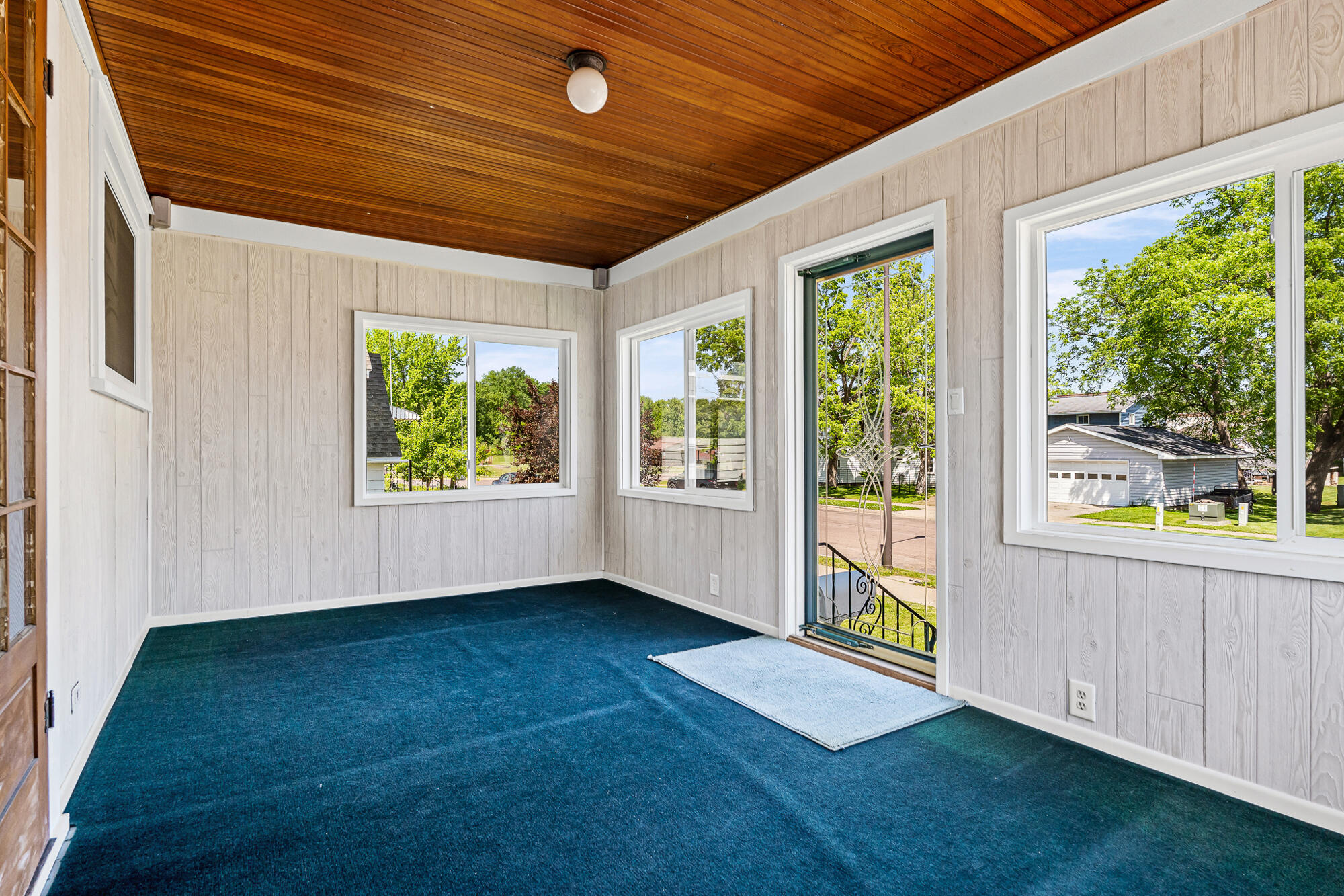 109 Madison Street Arcadia, WI 54612 - Photo 4 of 30 Porch