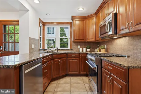 $1,225,000 | 518 Winding Way, Merion Station, PA 19066