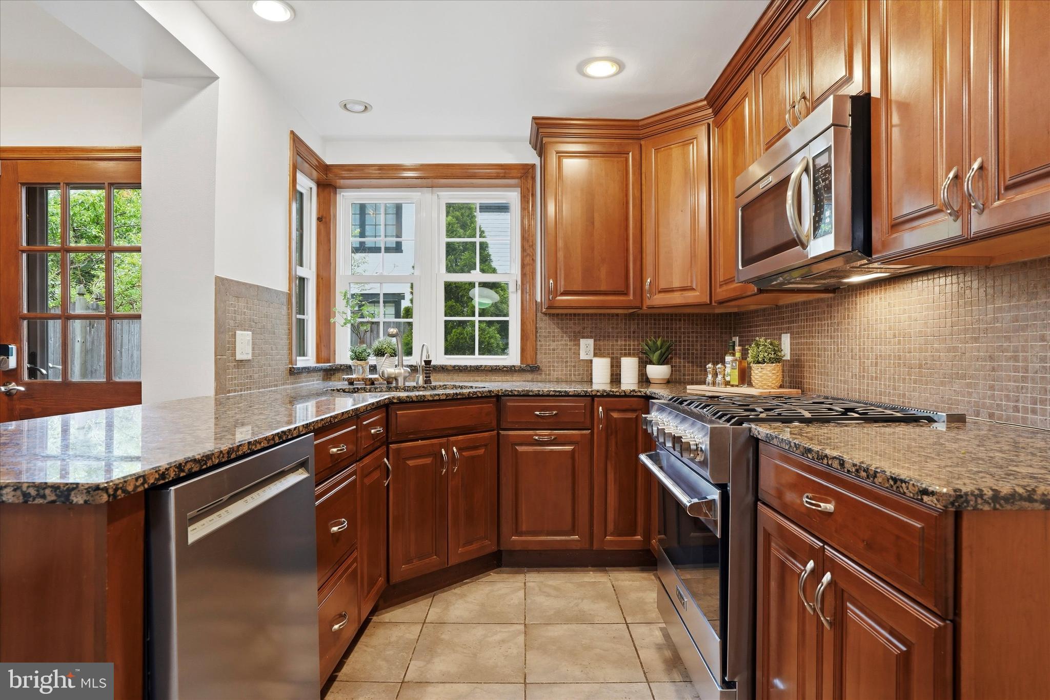 518 Winding Way Merion Station, PA 19066 - Photo 16 of 40 Large Eat In Kitchen
