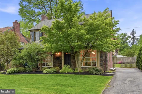 $1,225,000 | 518 Winding Way, Merion Station, PA 19066