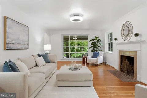 $1,225,000 | 518 Winding Way, Merion Station, PA 19066