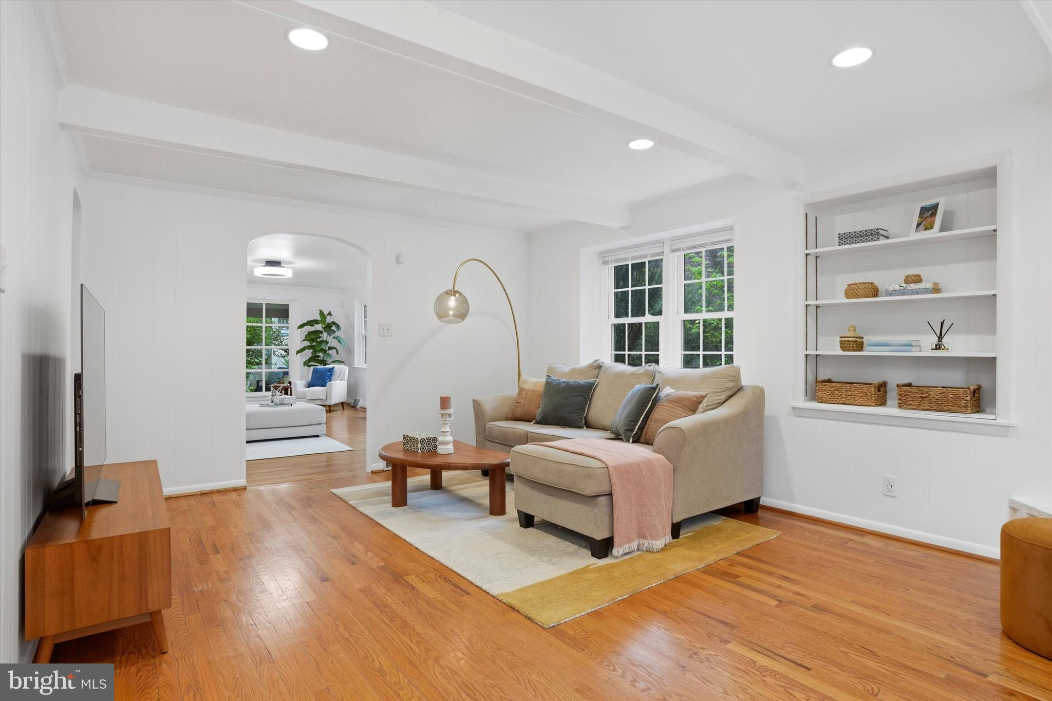 518 Winding Way Merion Station, PA 19066 - Photo 9 of 40 Large Family Room Off Kitchen