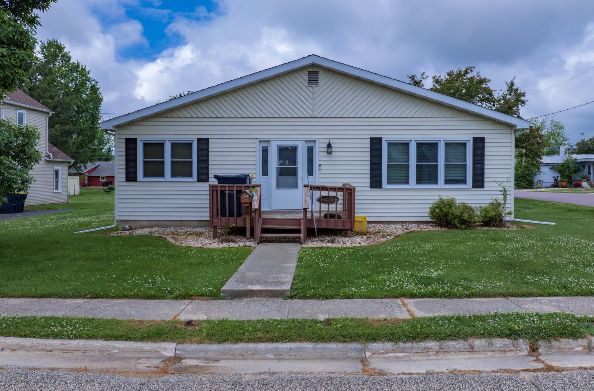 1313 2nd Main Street Elroy, WI 53929 - Photo 2 of 77