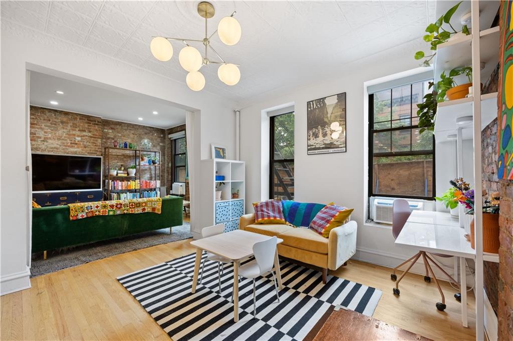 533 Clinton Street, Unit 2AB Brooklyn, NY 11231 - Photo 1 of 14 Gallery Image 1