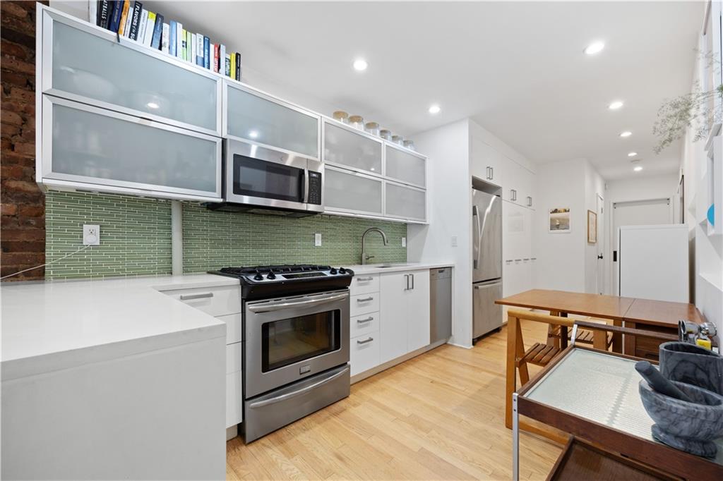 533 Clinton Street, Unit 2AB Brooklyn, NY 11231 - Photo 6 of 14 Gallery Image 6