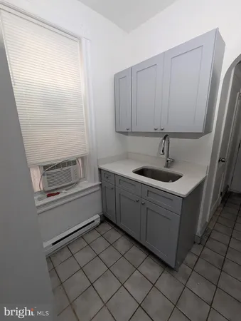 $925 | 5205 North 5th Street, Unit 1R, Philadelphia, PA 19120