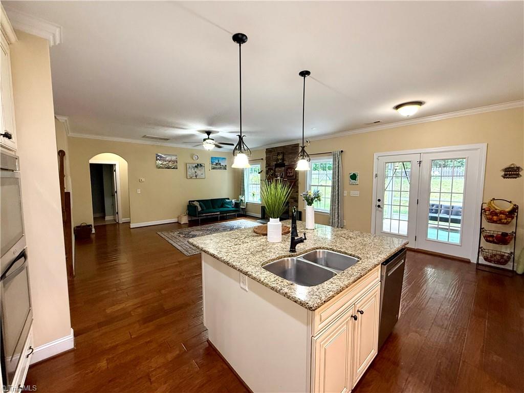 2227 Dunning Court High Point, NC 27265 - Photo 11 of 44