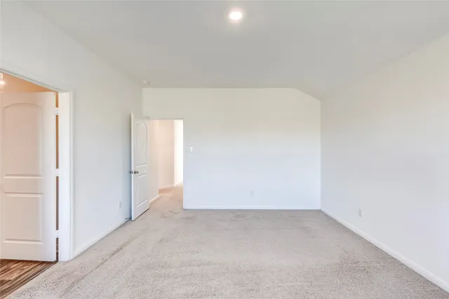 $1,950 | 109 Riverdale Drive, Jarrell, TX 76537