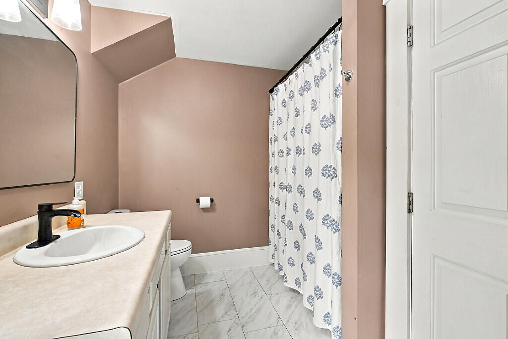 39 Russell Road Fayette, ME 04349 - Photo 64 of 70 07_BP5A3369_DxO_mls