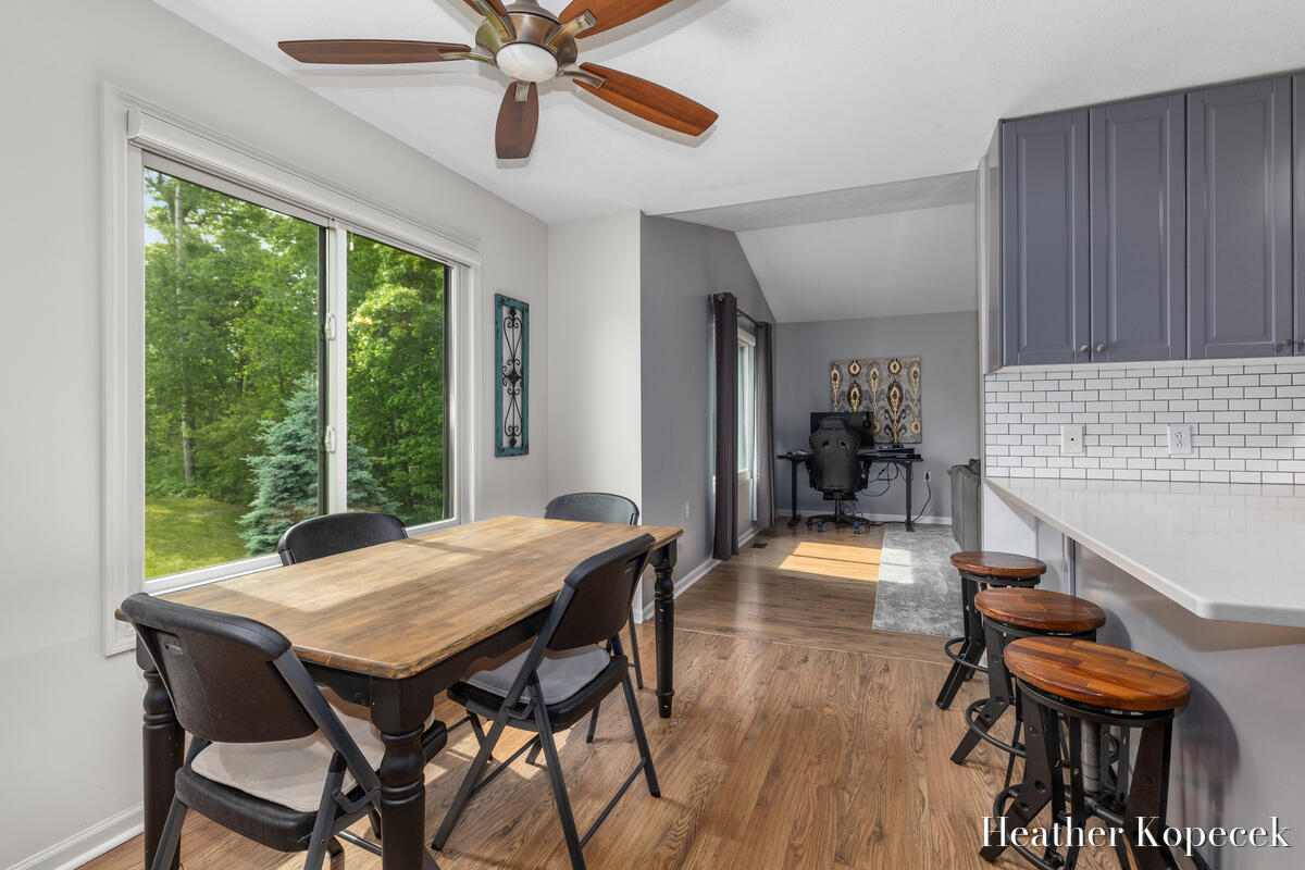 1663 Barnsley Court Southeast Lowell, MI 49331 - Photo 7 of 31 https___photoreal.io_wp-content_photorea