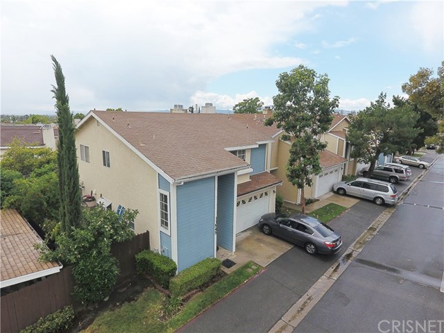 11545 Honeyglen Road Pacoima, CA 91331 - Photo 2 of 14 California Glen Community