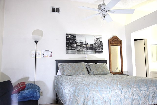 11545 Honeyglen Road Pacoima, CA 91331 - Photo 7 of 14