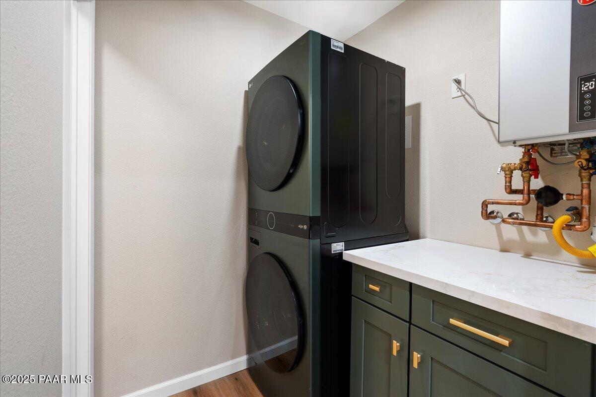 1810 Meadowbrook Road Prescott, AZ 86303 - Photo 16 of 31 16-Laundry Room
