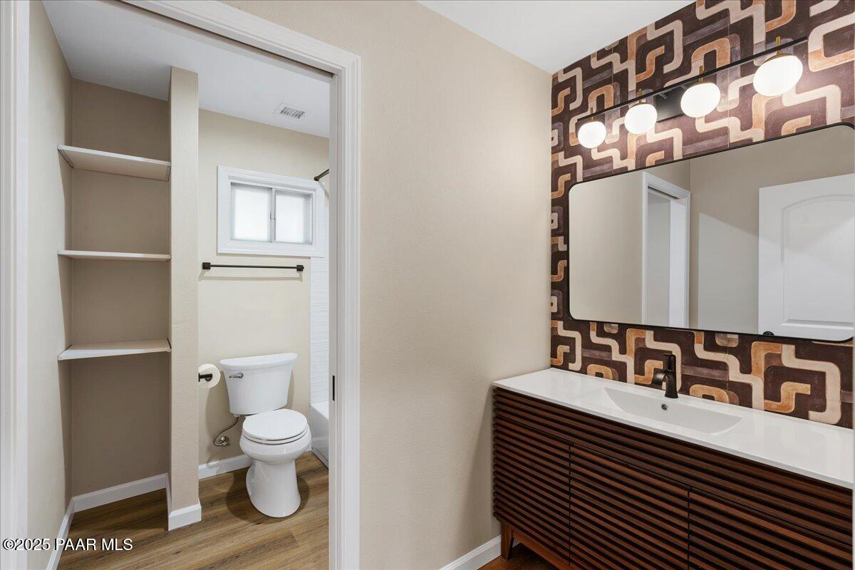 1810 Meadowbrook Road Prescott, AZ 86303 - Photo 20 of 31 19-Bathroom