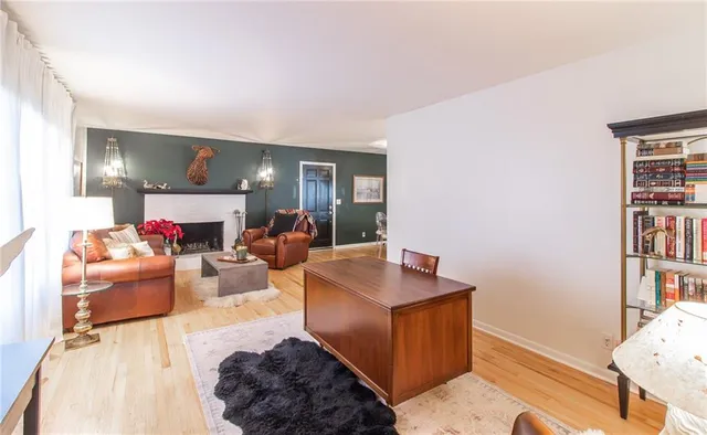 $289,900 | 400 Hillcrest Drive, Warrensburg, MO 64093