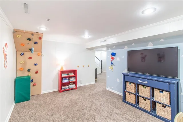 $289,900 | 400 Hillcrest Drive, Warrensburg, MO 64093