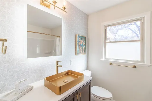 $289,900 | 400 Hillcrest Drive, Warrensburg, MO 64093