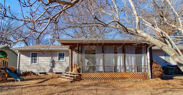 $289,900 | 400 Hillcrest Drive, Warrensburg, MO 64093