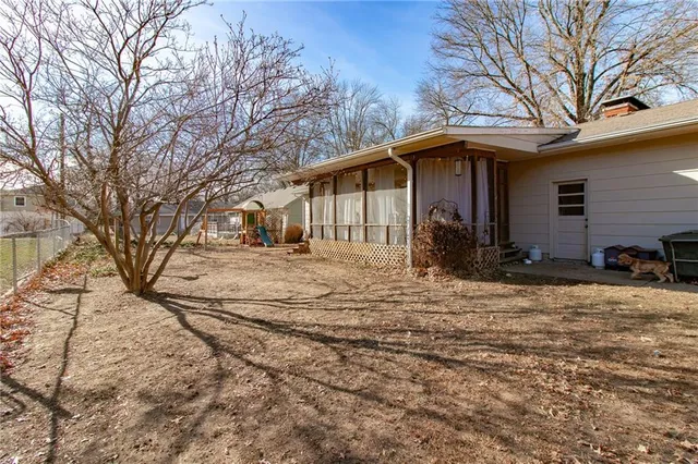 $289,900 | 400 Hillcrest Drive, Warrensburg, MO 64093