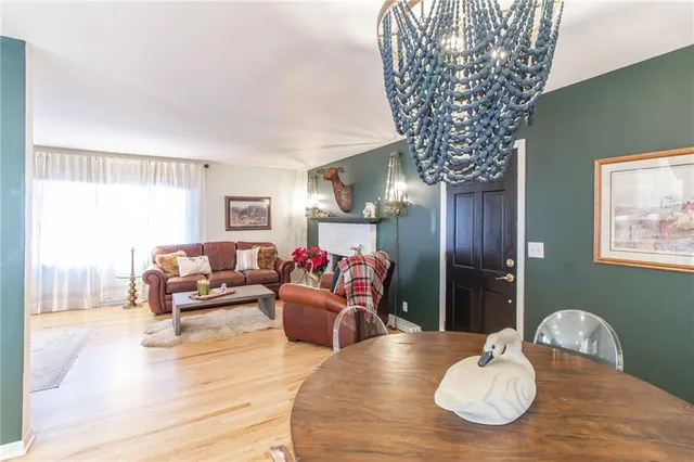 $289,900 | 400 Hillcrest Drive, Warrensburg, MO 64093