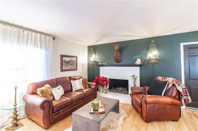 $289,900 | 400 Hillcrest Drive, Warrensburg, MO 64093