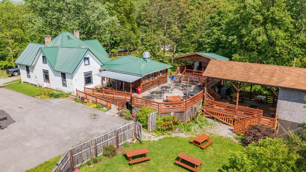211 Oscar White Road Lansing, WV 25862 - Photo 63 of 101 Gallery Image 63