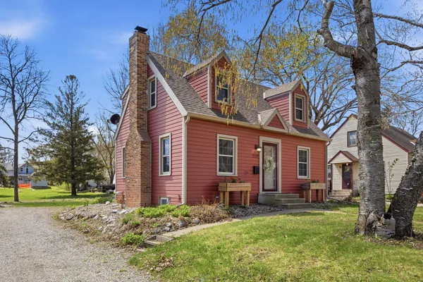 $219,900 | 528 Harmony Lane Southwest, Hutchinson, MN 55350