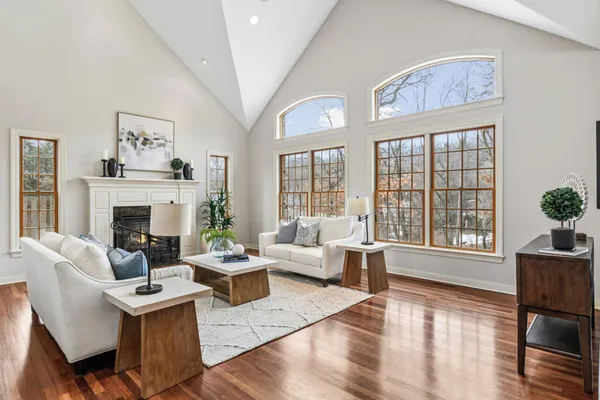 $1,495,000 | 11625 Live Oak Drive, Minnetonka, MN 55305