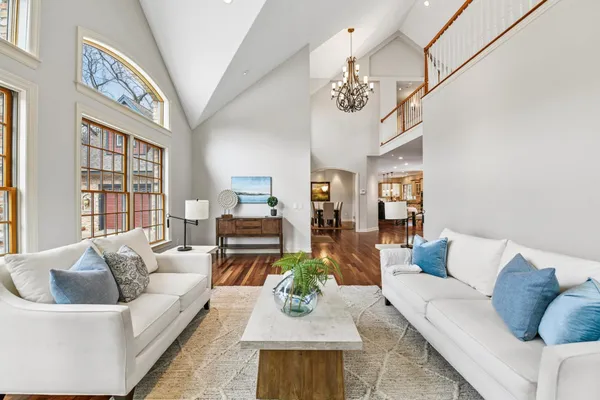 $1,495,000 | 11625 Live Oak Drive, Minnetonka, MN 55305