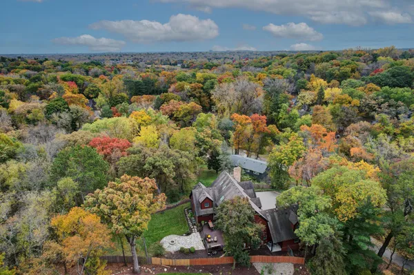 $1,495,000 | 11625 Live Oak Drive, Minnetonka, MN 55305