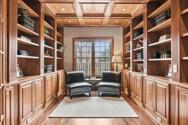 $1,495,000 | 11625 Live Oak Drive, Minnetonka, MN 55305