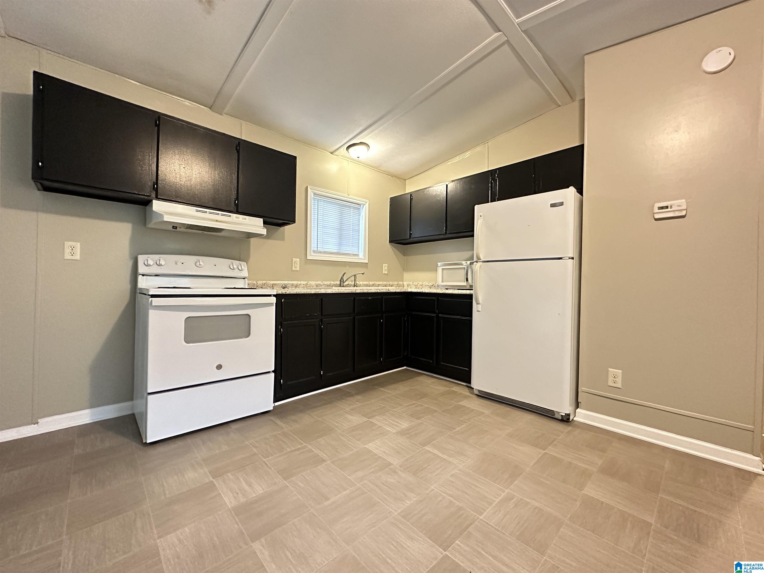 224 Tippy Lane Anniston, AL 36201 - Photo 5 of 10