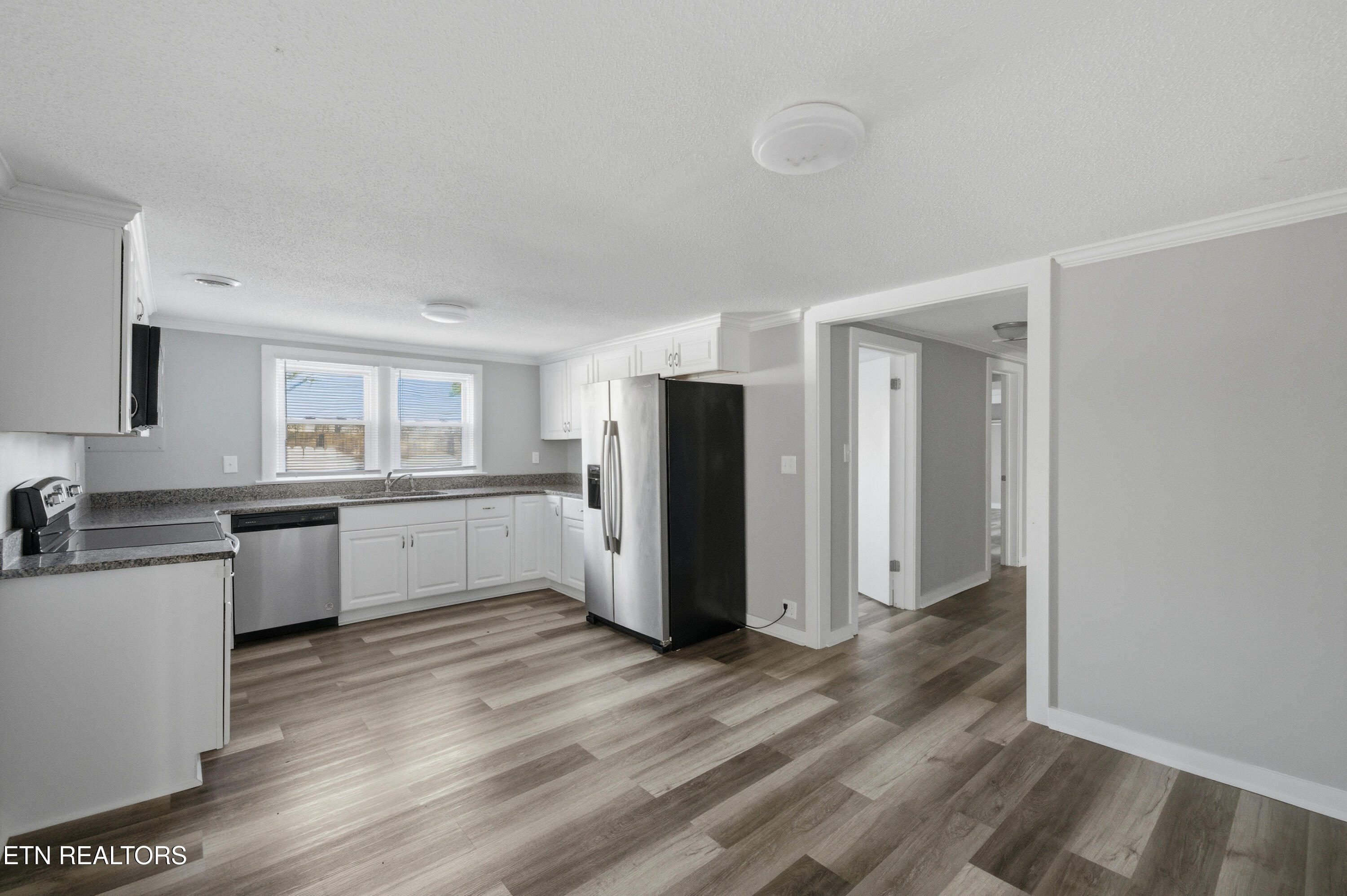 129 County Road 71 Riceville, TN 37370 - Photo 7 of 18 10-129-Co-Rd-71-Riceville-TN-8