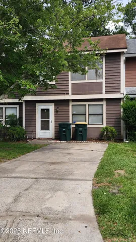 a front view of house with yard