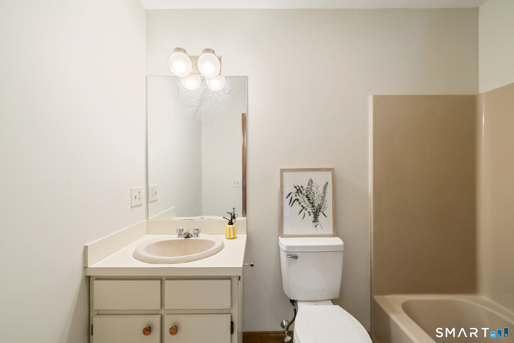 817 Woodtick Road, Unit 1A Waterbury, CT 06705 - Photo 21 of 26
