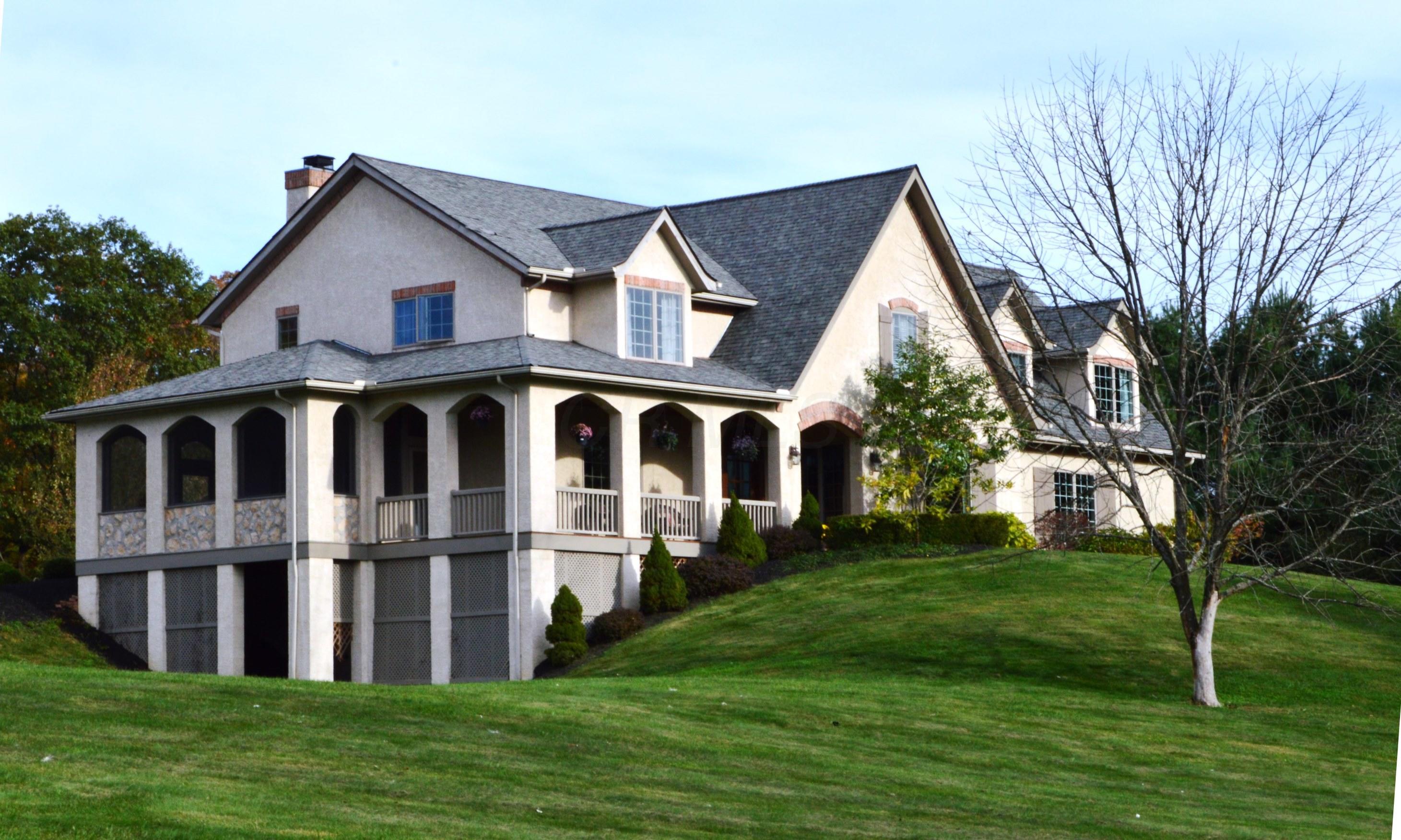435 Dorrence Road Granville, OH 43023 - Photo 2 of 40 Gallery Image 2