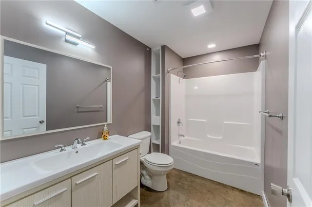 $187,500 | 217 North 17th Street, Fredonia, KS 66736