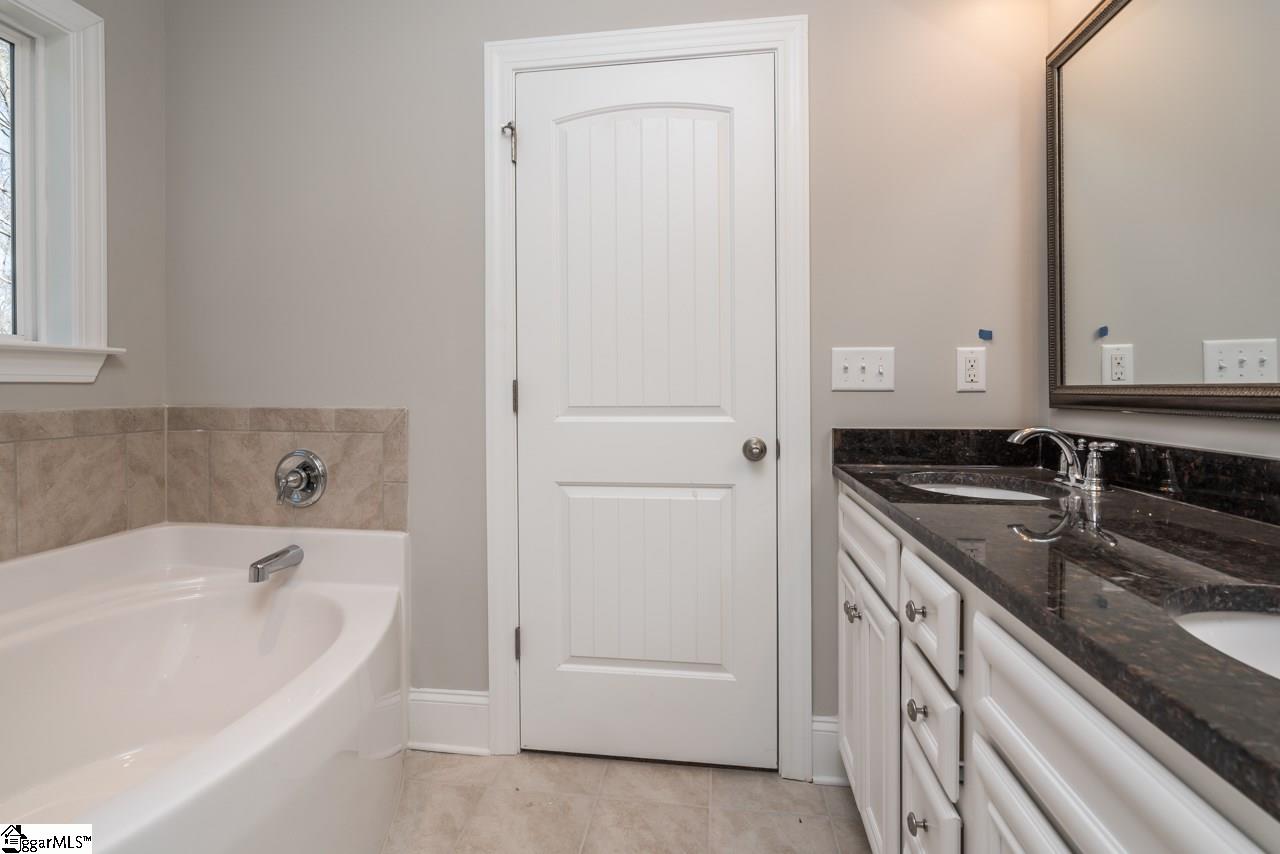 216 Donemere Way Fountain Inn, SC 29644 - Photo 21 of 32 Gallery Image 21