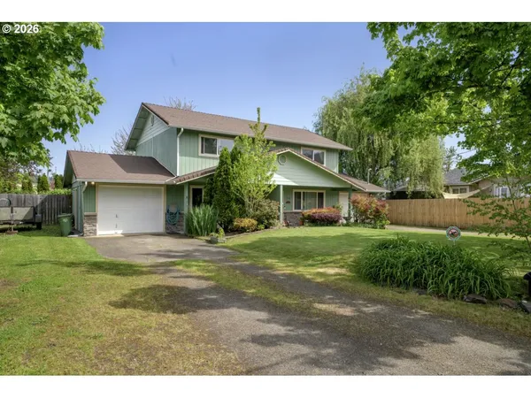 $539,000 | 1522 East Washington Avenue, Cottage Grove, OR 97424