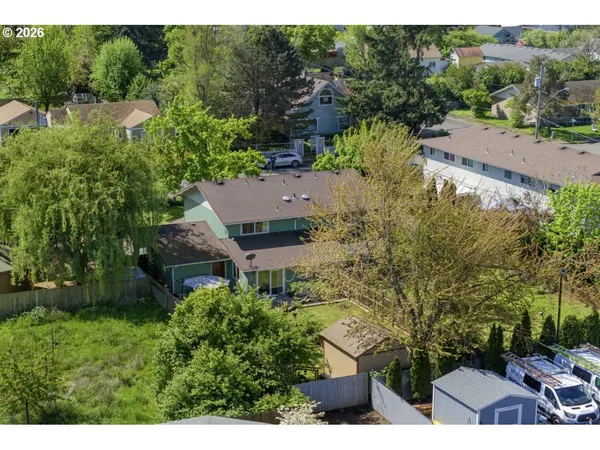 $539,000 | 1522 East Washington Avenue, Cottage Grove, OR 97424