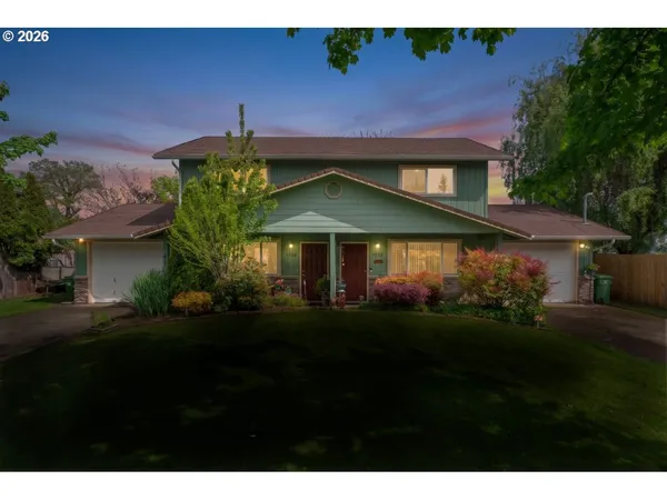 $539,000 | 1522 East Washington Avenue, Cottage Grove, OR 97424