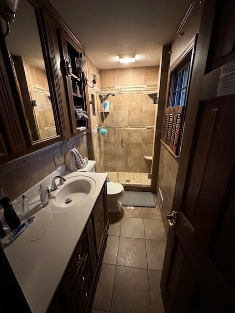 478 Crumbley Road McDonough, GA 30252 - Photo 6 of 7 a bathroom with a sink a toilet a mirror and shower