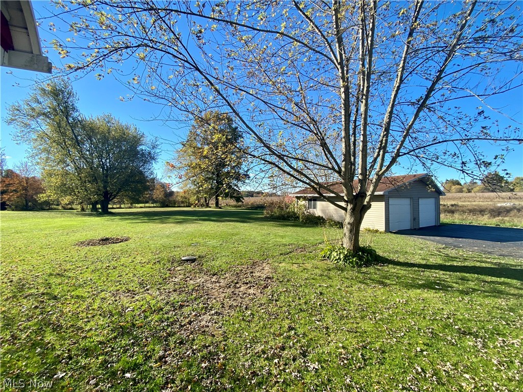 1923 East Garfield Road New Springfield, OH 44443 - Photo 3 of 15 Gallery Image 3
