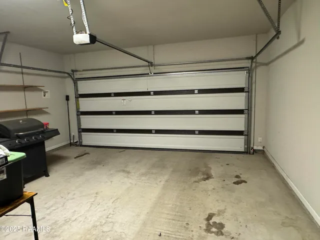 $2,095 | 406 Gray Birch Loop, Youngsville, LA 70592