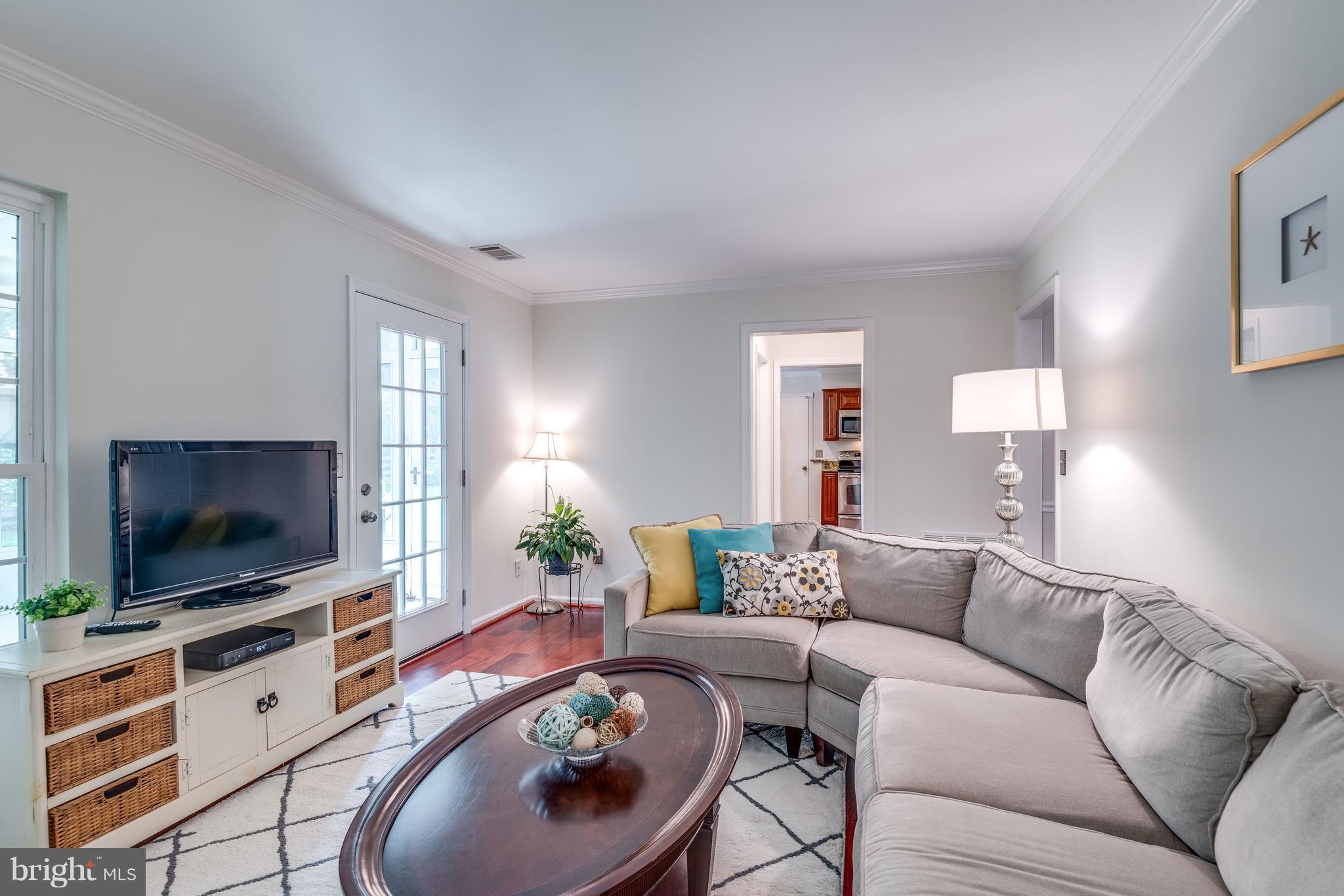 136 Minor Road Sterling, VA 20165 - Photo 12 of 30 Family Room