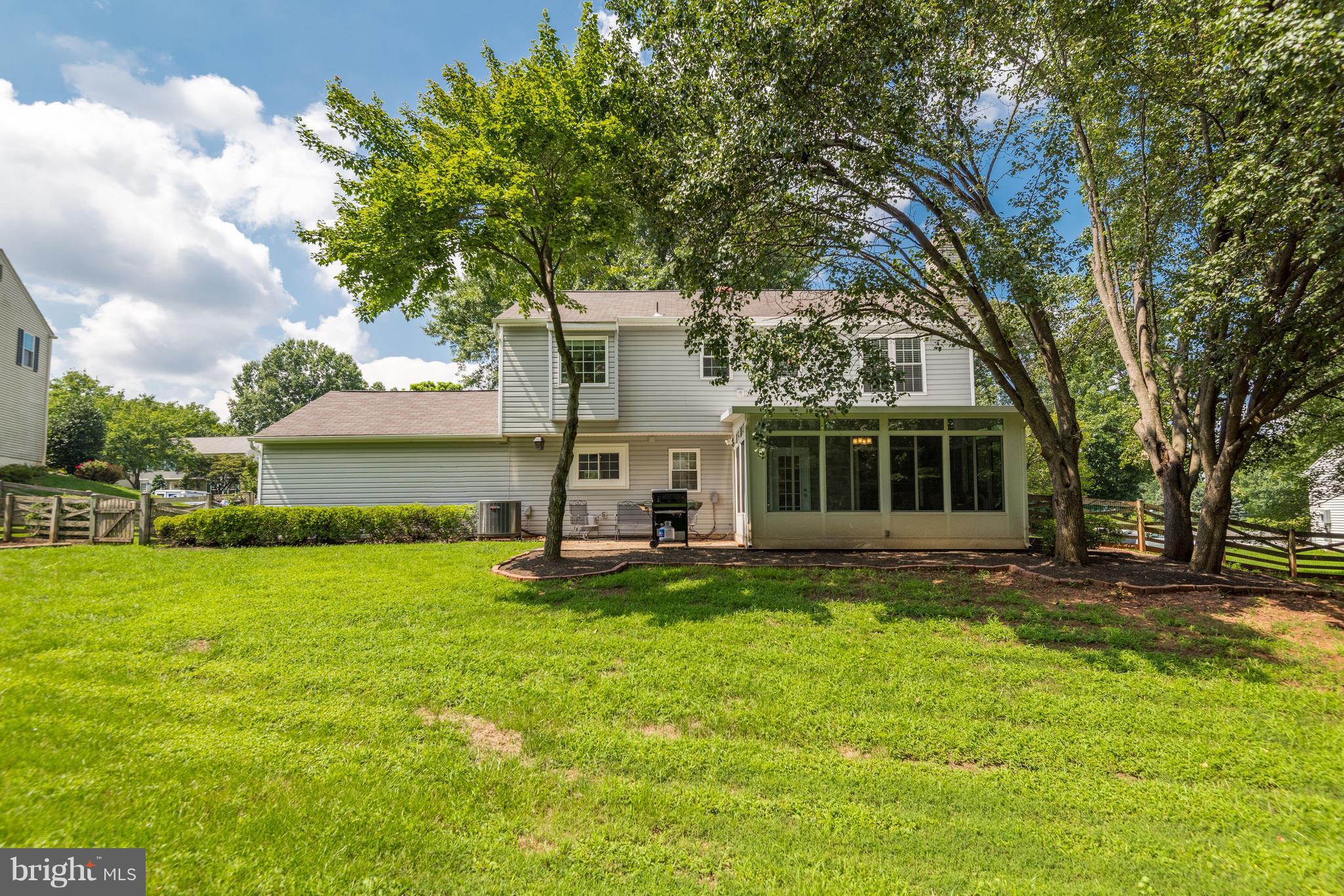 136 Minor Road Sterling, VA 20165 - Photo 27 of 30 Large Yard and Patio