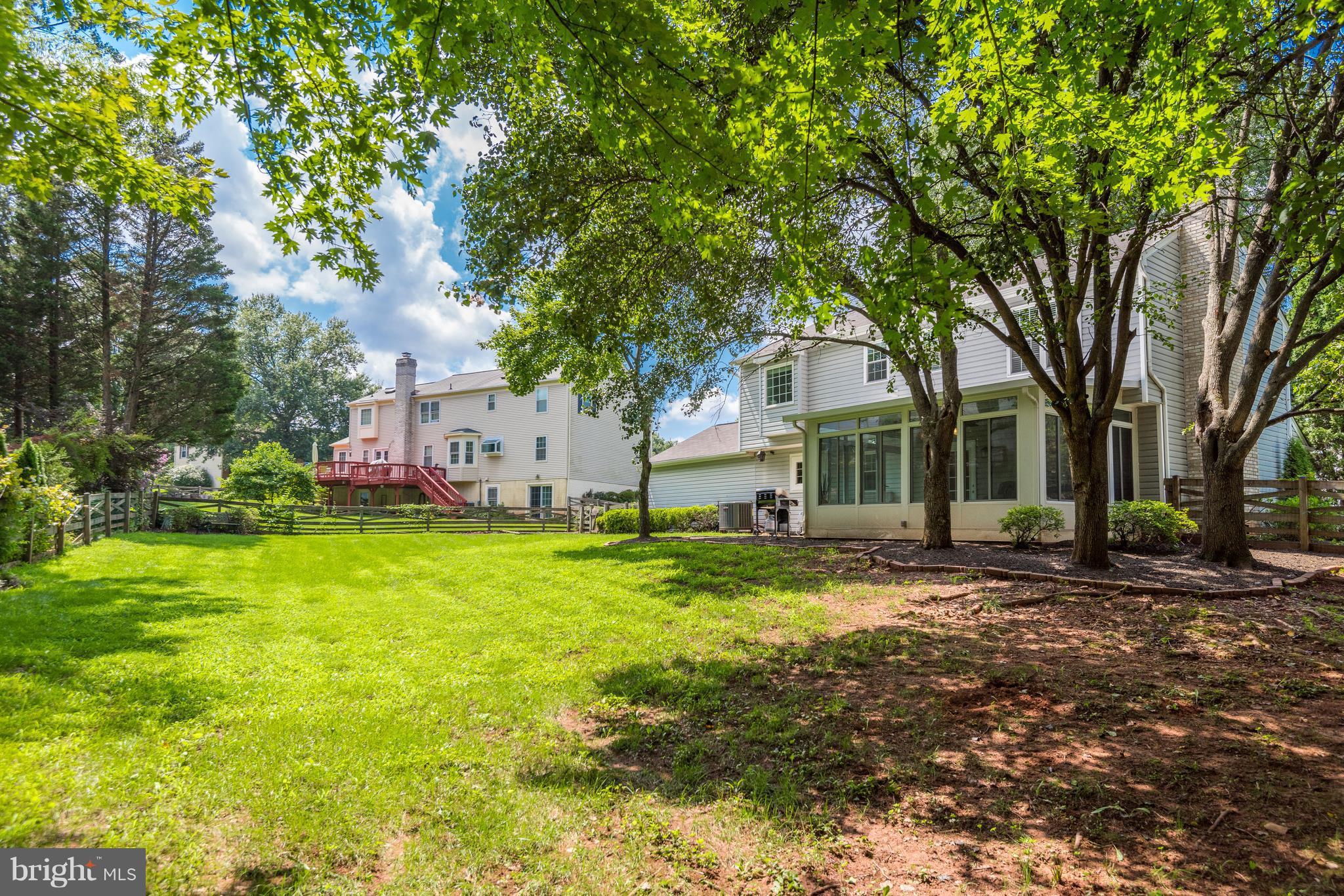 136 Minor Road Sterling, VA 20165 - Photo 30 of 30 Exterior (Rear)