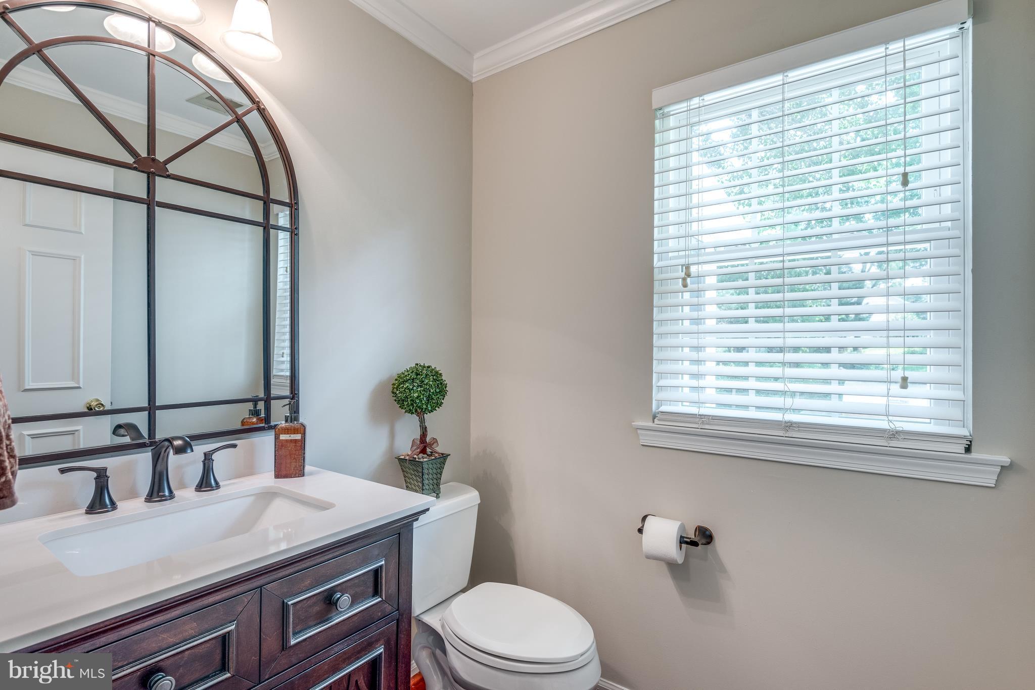 136 Minor Road Sterling, VA 20165 - Photo 8 of 30 Bath on Main Level Updated 2018